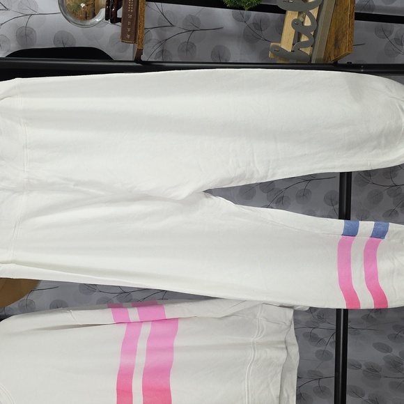 Sundry Ombre Stripe Cozy Set - Picture 15 of 16